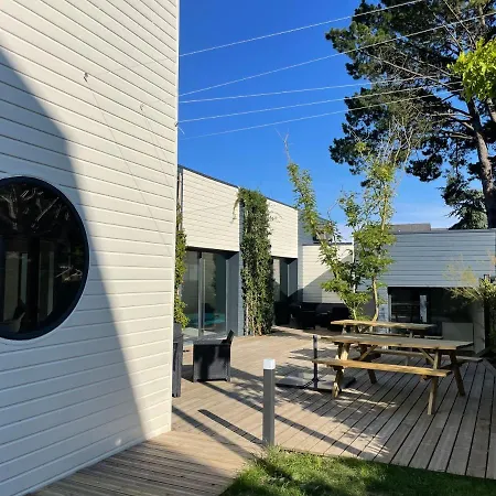 La Luciole Piscine Interieure 바르네빌카테레