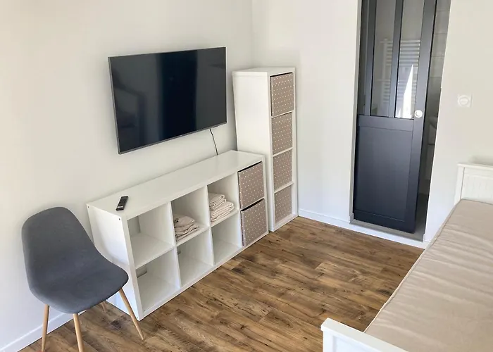 Βίλα La Luciole Piscine Interieure *