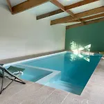 La Luciole Piscine Interieure