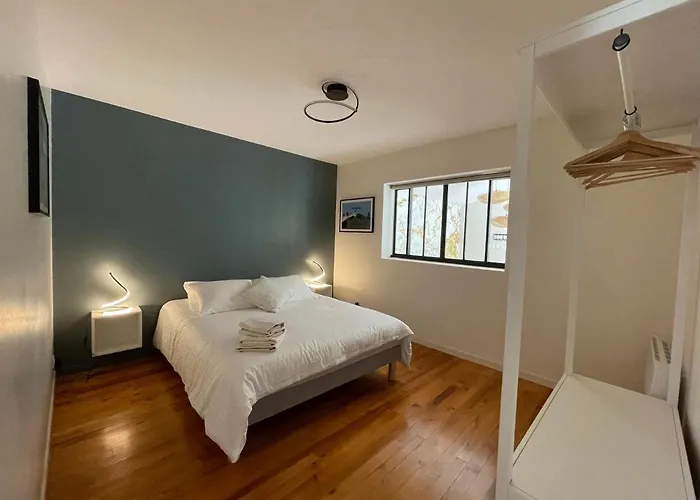 La Luciole Piscine Interieure *