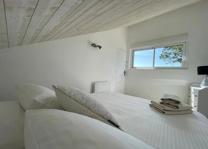 La Luciole Piscine Interieure